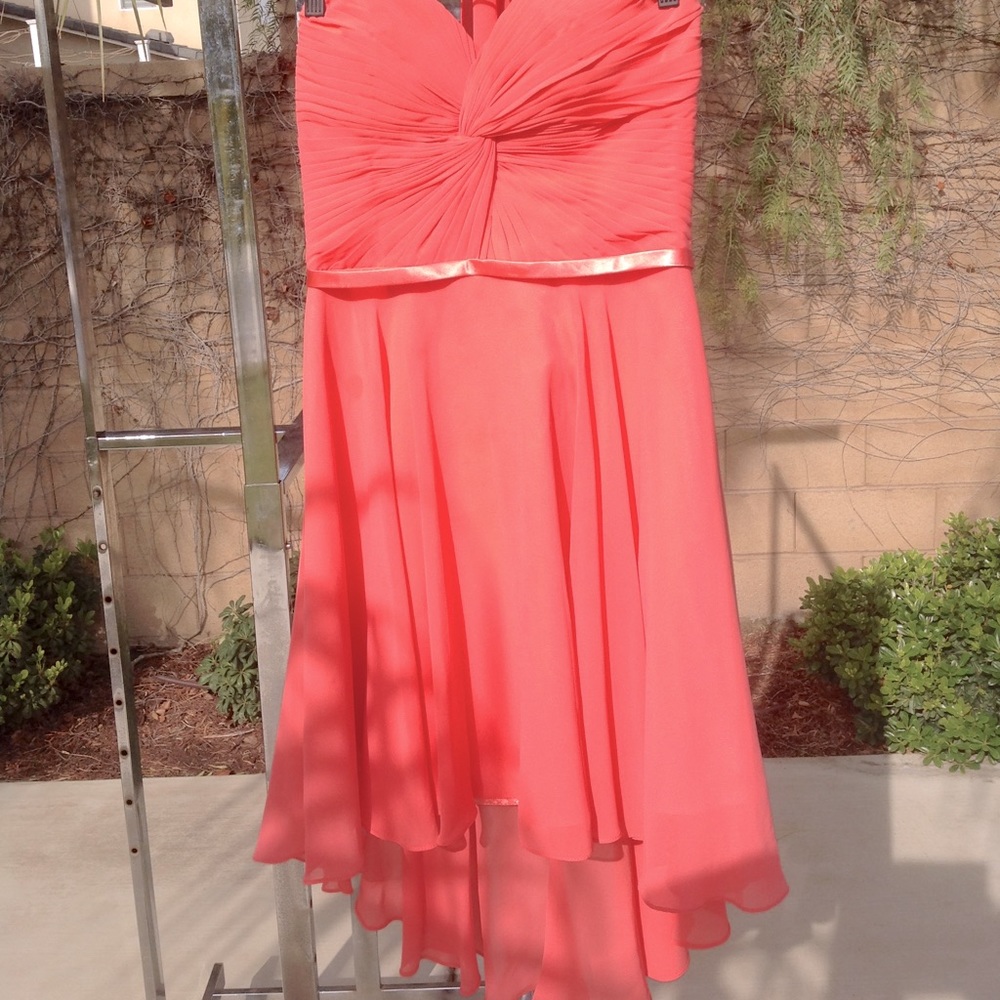 Short strapless chiffon dress